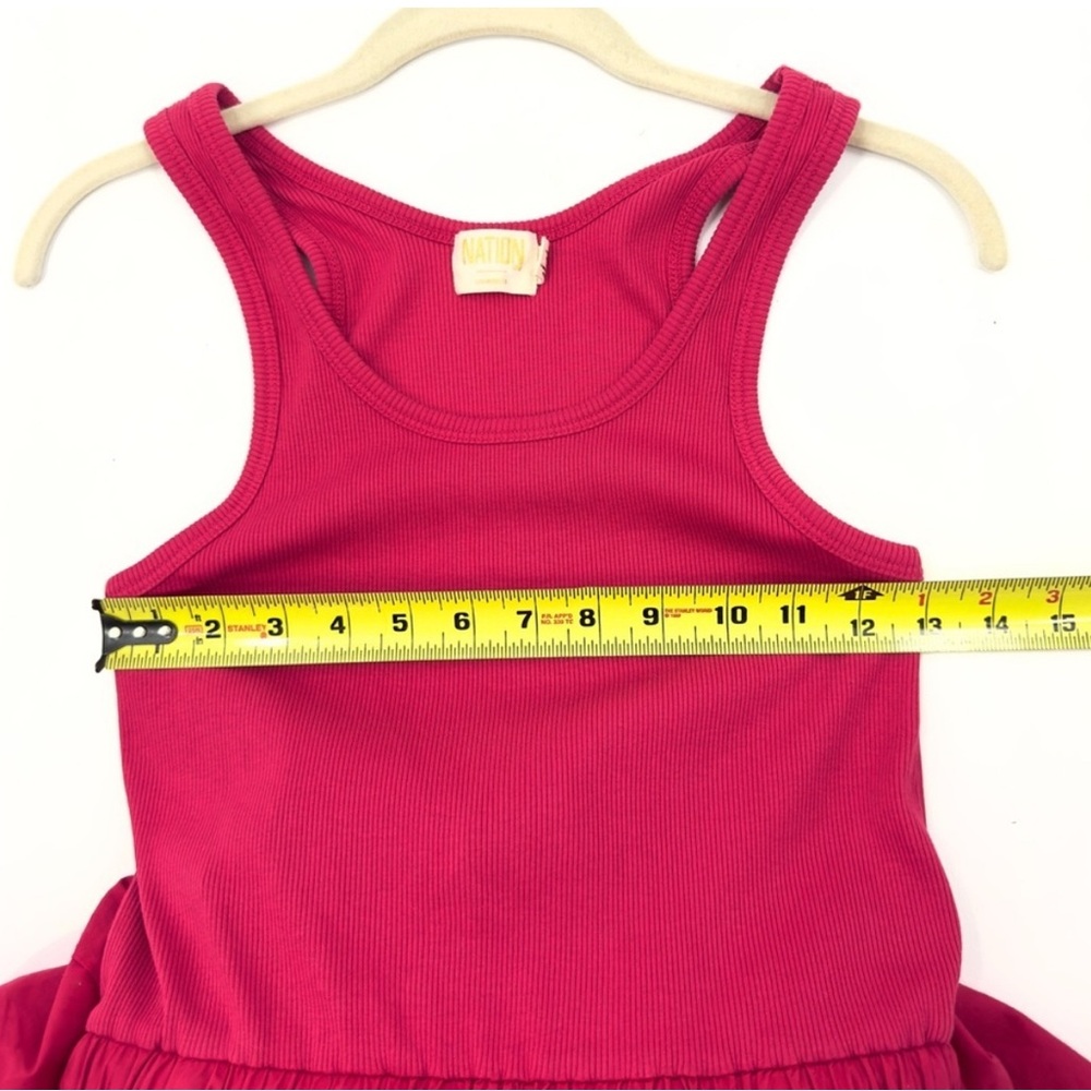 Elegant Red Sleeveless Dress - Picture 3 of 4